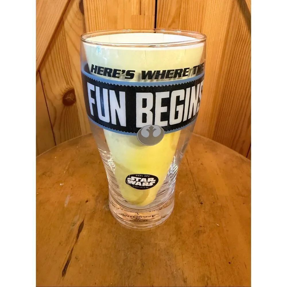 HALLMARK STAR WARS PUB GLASS HERE'S WHERE THE FUN BEGINS (7492)